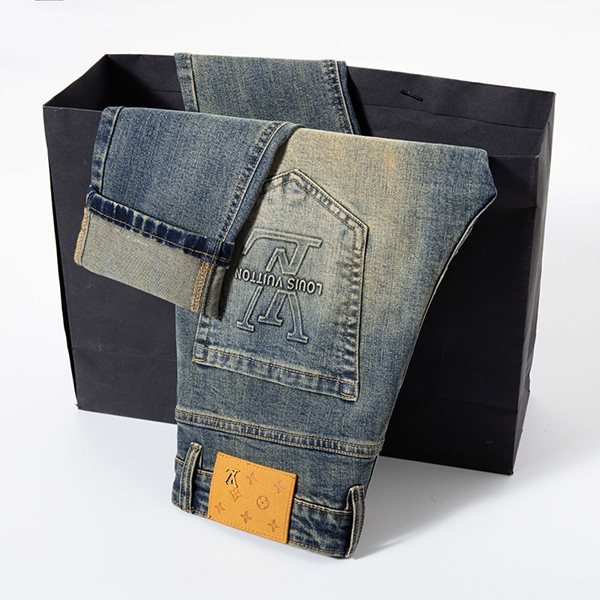 ブランドジーンズ正面デザイン